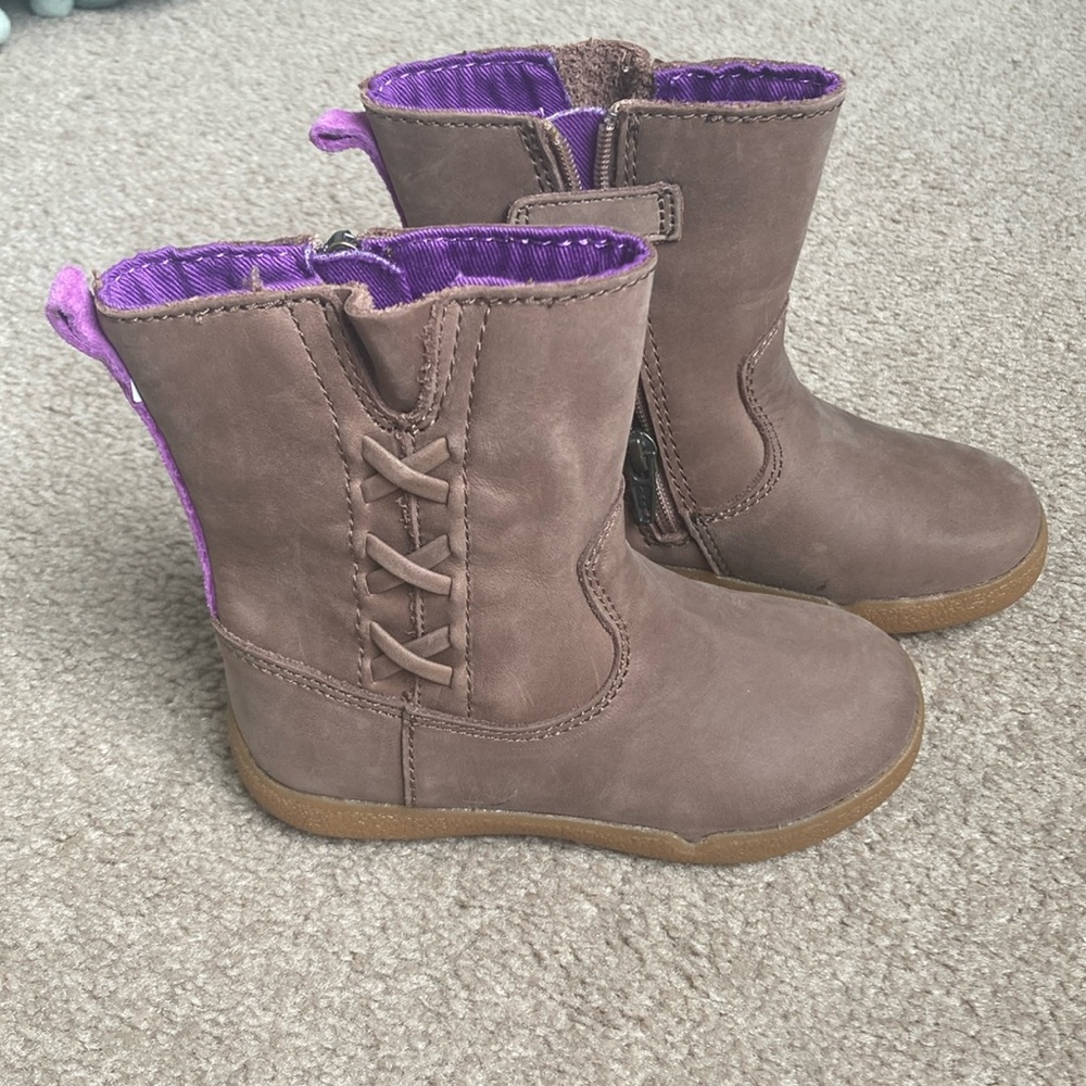 Fall Stride Rite Brown Girl Boots- Toddler size 7M. Brand New!